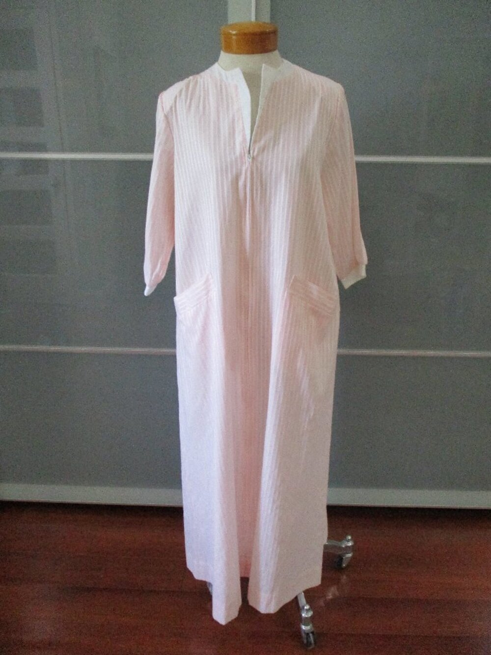 Vintage Flo Weinberg Full Length 3/4 Sleeve Dressing Gown / Robe
